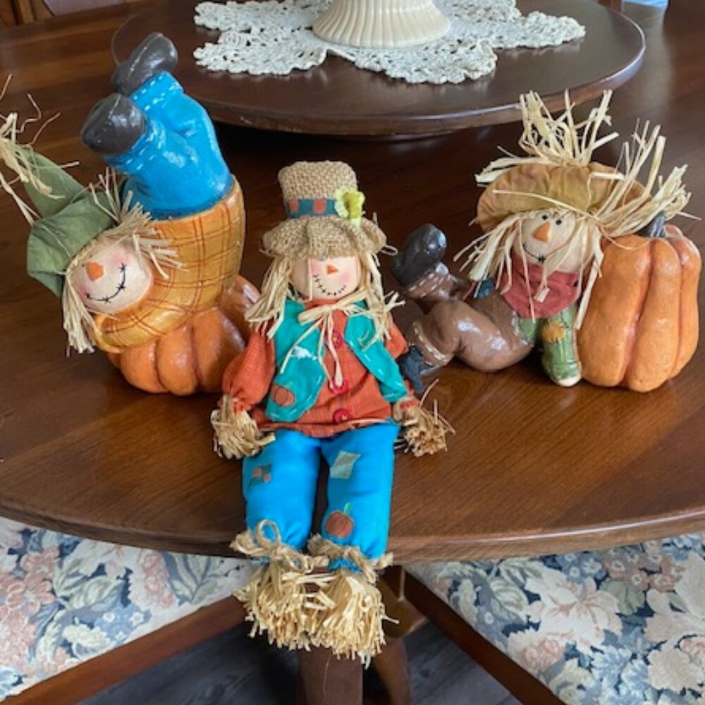 3 FALL Autumn PUMPKINS CARECROWS *2 FIGURINES 1 shelfsitter * FABRIC- RESIN- HAY